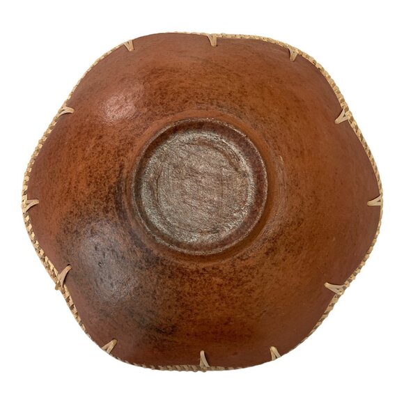 Vintage Mid-Century Decorative Bowl – Fish Inlay with Rattan Trim – 10” - Picture 3 of 3